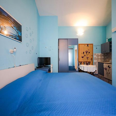 Apartments With A Parking Space Brbinj, Dugi Otok - 8160 ห้อง รูปภาพ