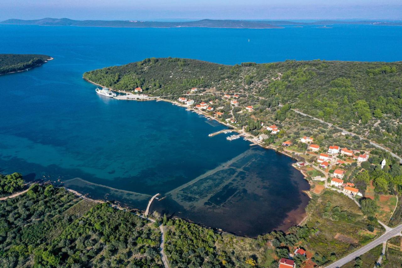 Apartments With A Parking Space Brbinj, Dugi Otok - 8160 ภายนอก รูปภาพ