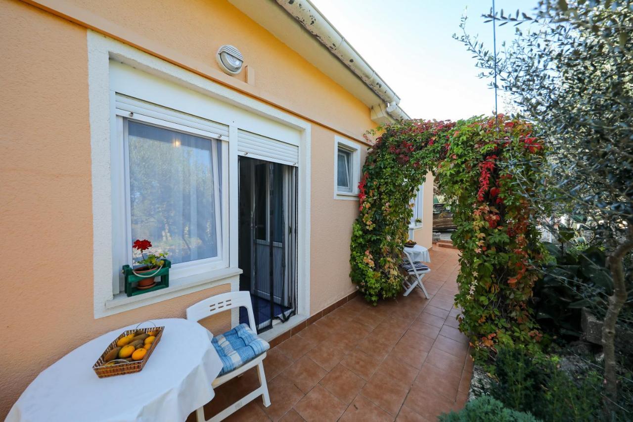Apartments With A Parking Space Brbinj, Dugi Otok - 8160 ภายนอก รูปภาพ